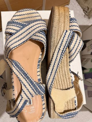 Sandalias cuña esparto azul y beige T41
