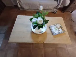 Mesa de centro de madera