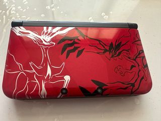 Nintendo 3DS XL Roja Edición Especial