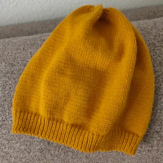 Gorro color mostaza