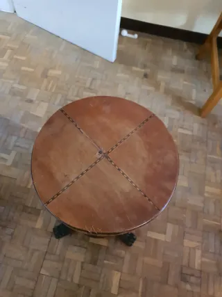 Mesa auxiliar Victoriana de madera
