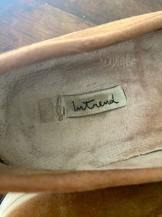 Scarpe scamosciate Intrend con pelliccia