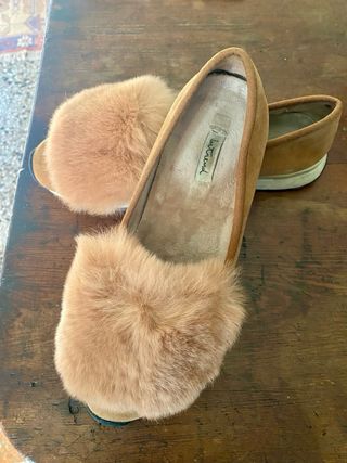 Scarpe scamosciate Intrend con pelliccia