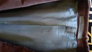 Traje de chaqueta y pantalón marrón