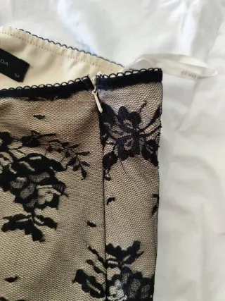 Falda larga encaje beige y negro