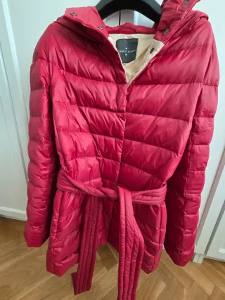 Abrigo acolchado rojo Roberto Verino