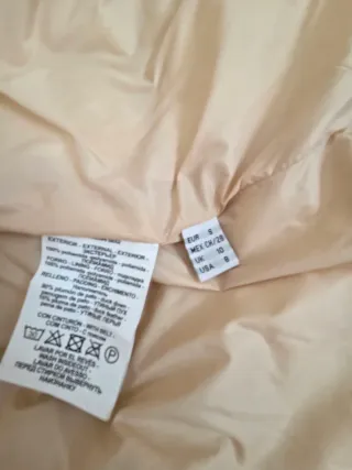 Abrigo acolchado rojo Roberto Verino