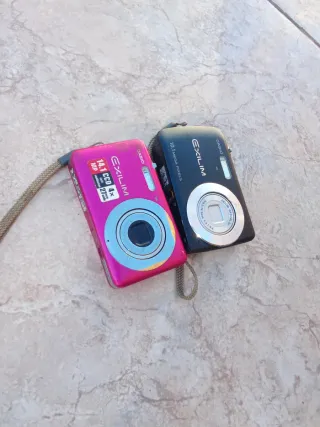 Fotocamere digitali Casio EXILIM (2 unità)