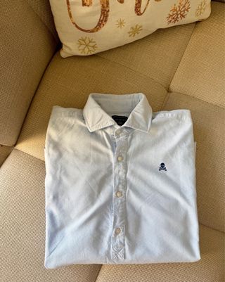 Camisa Scalpers azul talla 41.