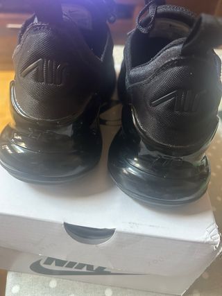 Zapatillas Nike Air Max 270 Negras Unisex(pequeñas