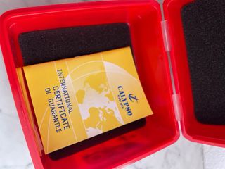 Reloj Calipso Rojo con Detalles Florales