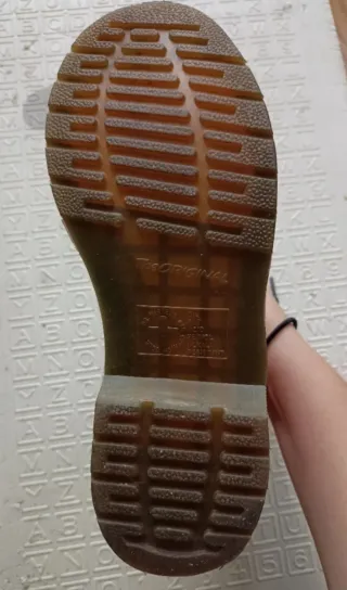 Botas Dr. Martens Charol Rojas Talla 37