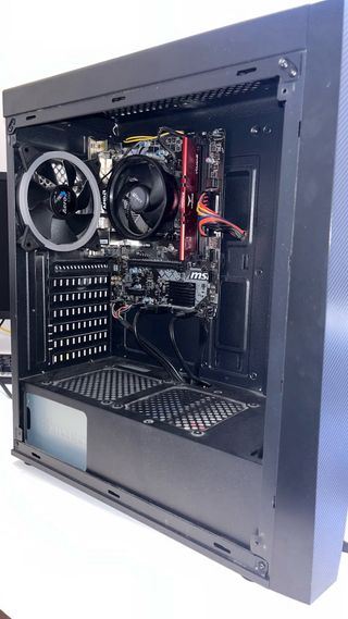 Torre PC Gaming Aerocool con luces LED