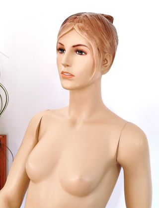 -30% APLICADO MANIQUI MUJER SEÑORA SEÑORITA