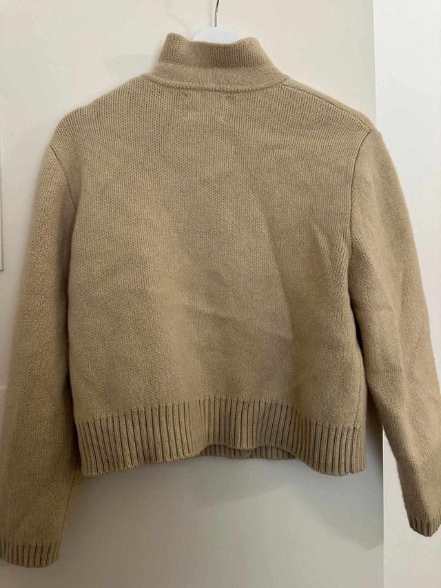 Chaqueta de punto beige Zara