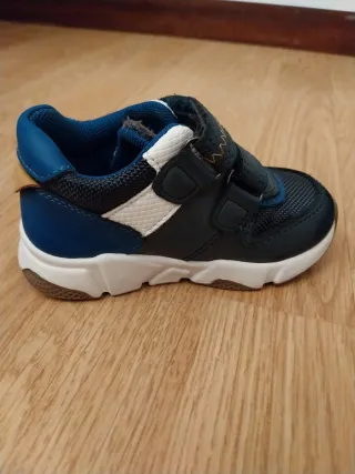 Sapatilhas Azuis com Estrela