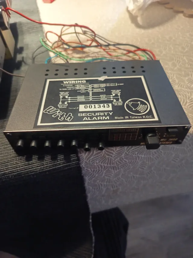 Ecualizador With Security Alarm