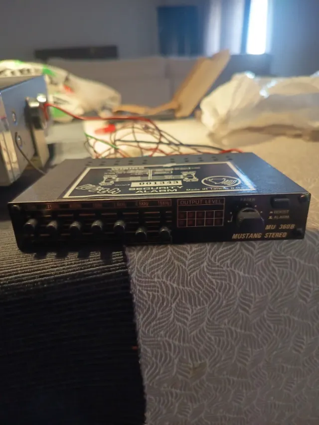 Ecualizador With Security Alarm