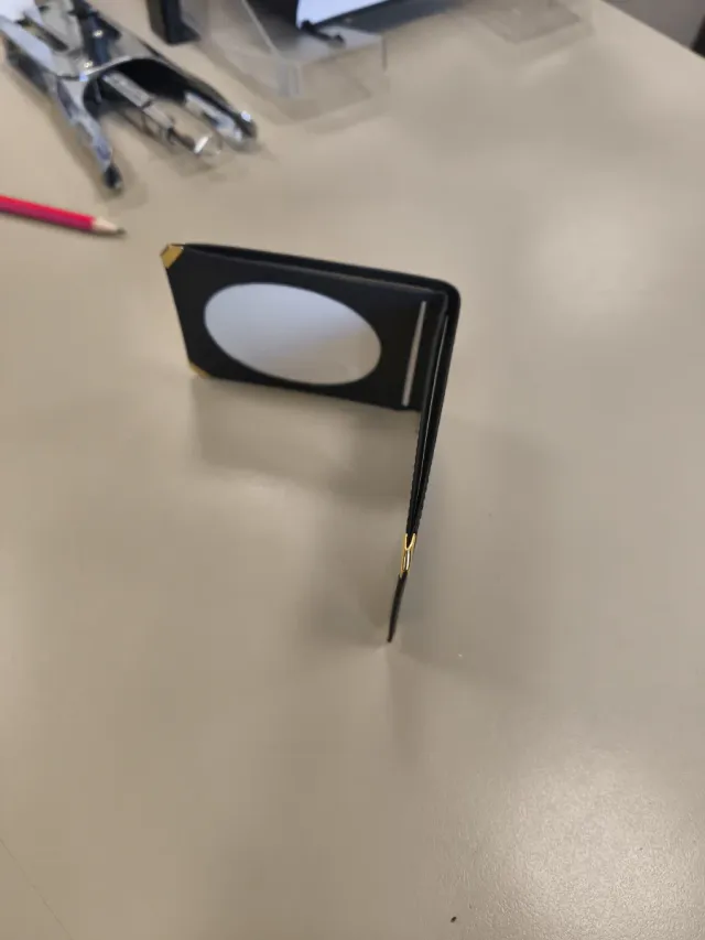 Cartera portaplaca con billetera negra de piel