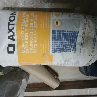 Mortero cola AXTON exterior piscinas 25kg* LEER