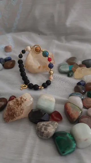 Pulsera Leo Piedra Natural y Dorado