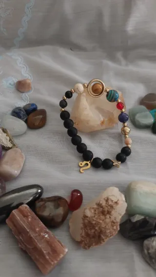 Pulsera Leo Piedra Natural y Dorado