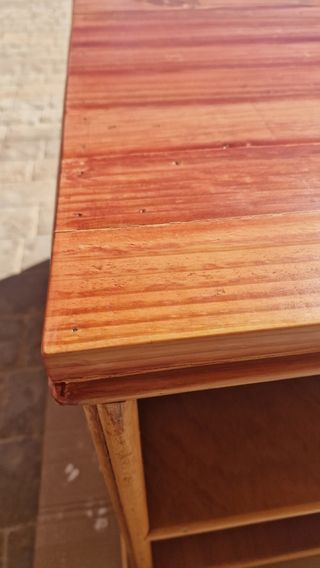 Tavolino in legno e vimini