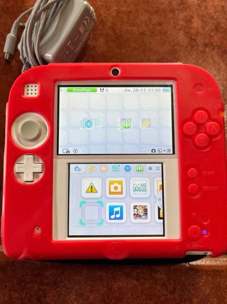 Nintendo 2DS Rossa e Bianca + Accessori e giochi