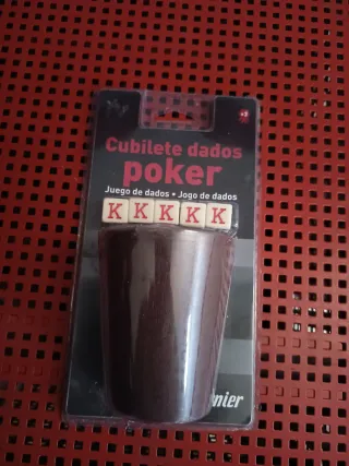 Cubilete dados poker