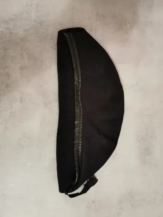 Basco italiano lana nera taglia 56