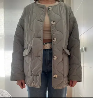 Cazadora acolchada mujer