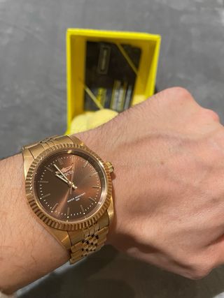Relógio Invicta Dourado e Castanho