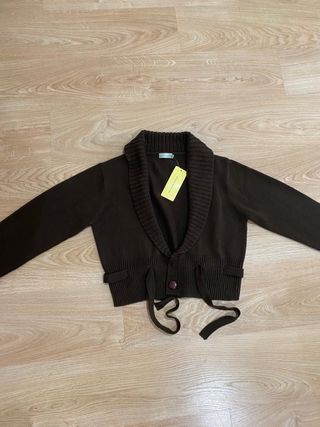 Chaqueta corta de lana marrón