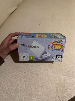 New Nintendo 2DS XL Tomodachi Life