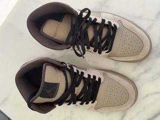 Zapatillas Air Jordan 1 Mid Beige/Marrón