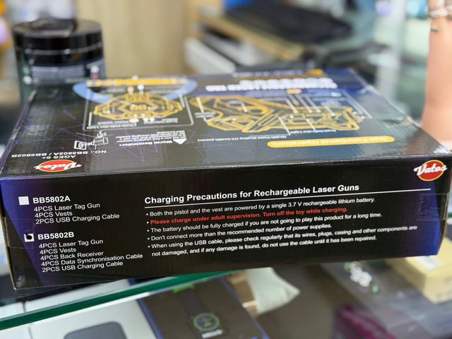 Pistolas Láser Recargables Vatos (4+4)