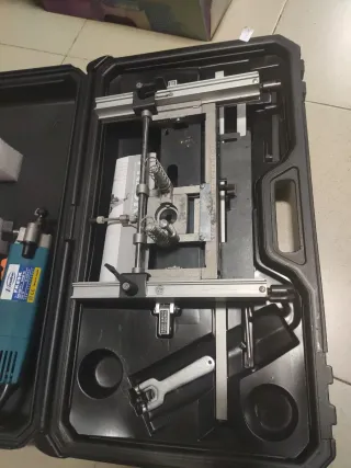 Fresadora con maletín Virutex