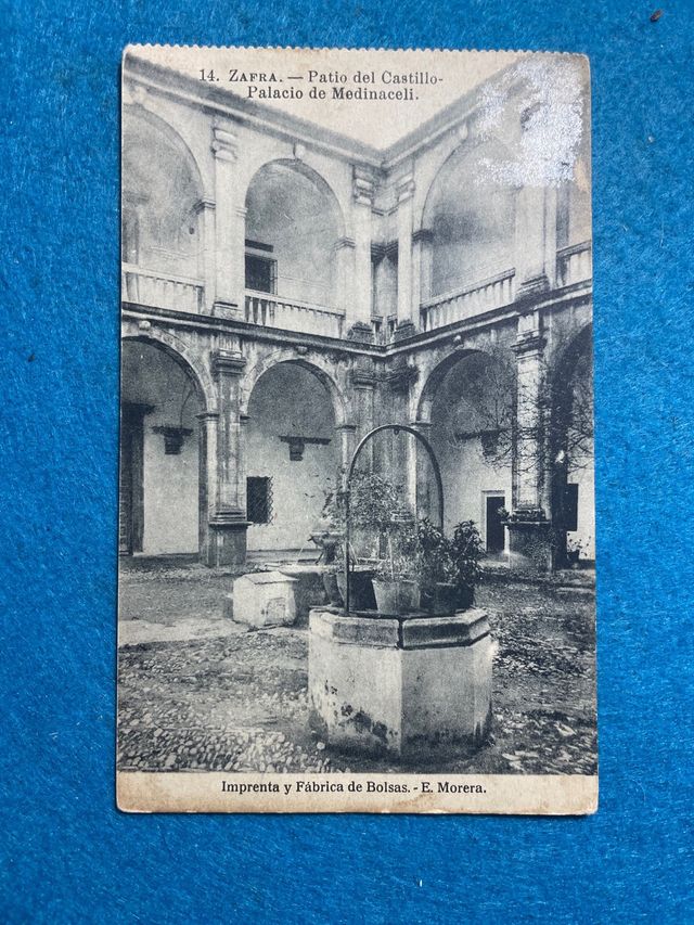 Cartolina antica di Zafra - Cortile del Castello di Medinaceli