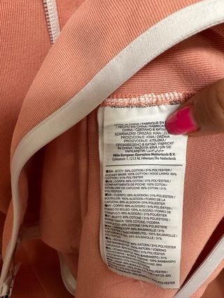 Sudadera Nike con capucha y cremallera