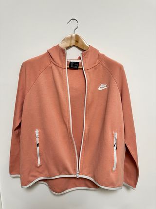Sudadera Nike con capucha y cremallera
