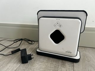 Robot Braava y Robot Roomba.