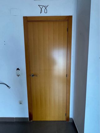 Lote de puertas de madera