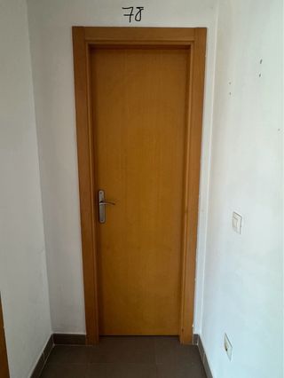 Lote de puertas de madera