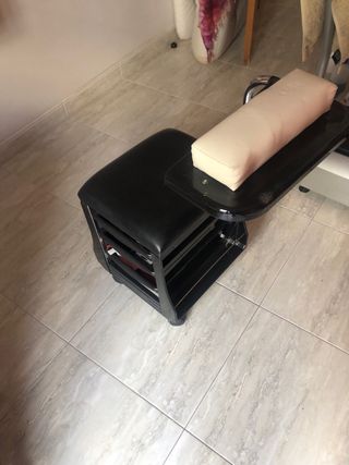 Carro de manicura negro