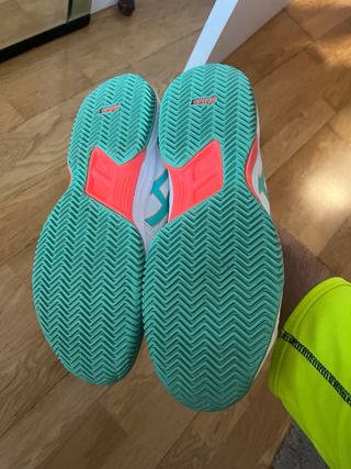 Zapatillas Asics Blancas y Turquesa