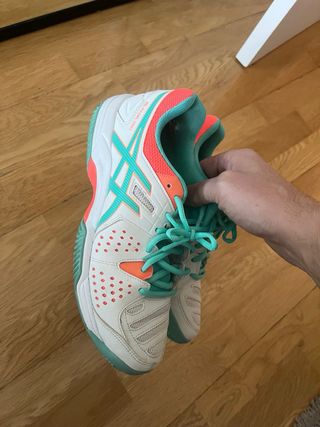 Zapatillas Asics Blancas y Turquesa