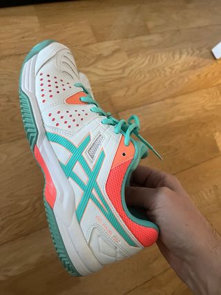 Zapatillas Asics Blancas y Turquesa