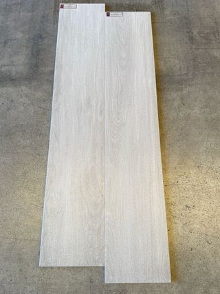 Azulejos imitacion madera gris claro