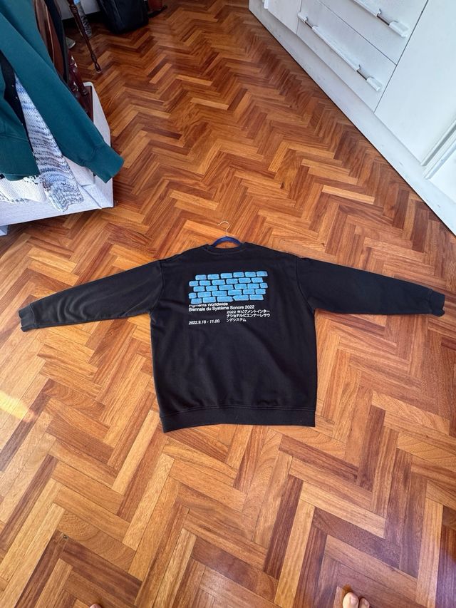 Jersey Zara Negro Letras Japonesas