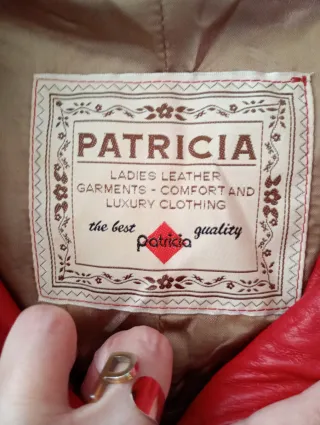 Chaqueta cuero vintage roja